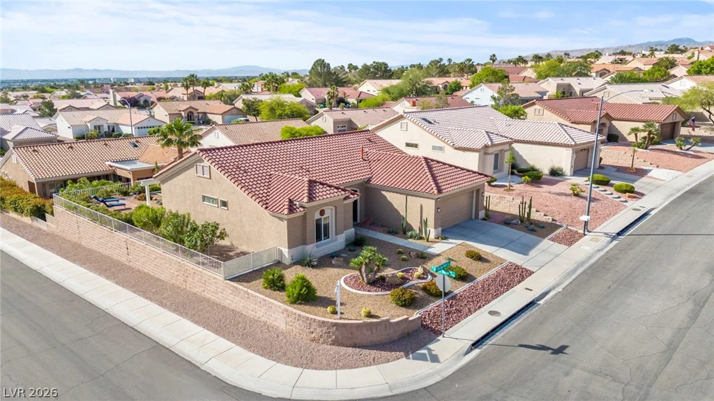 2736 Darby Falls, Las Vegas, NV 89134