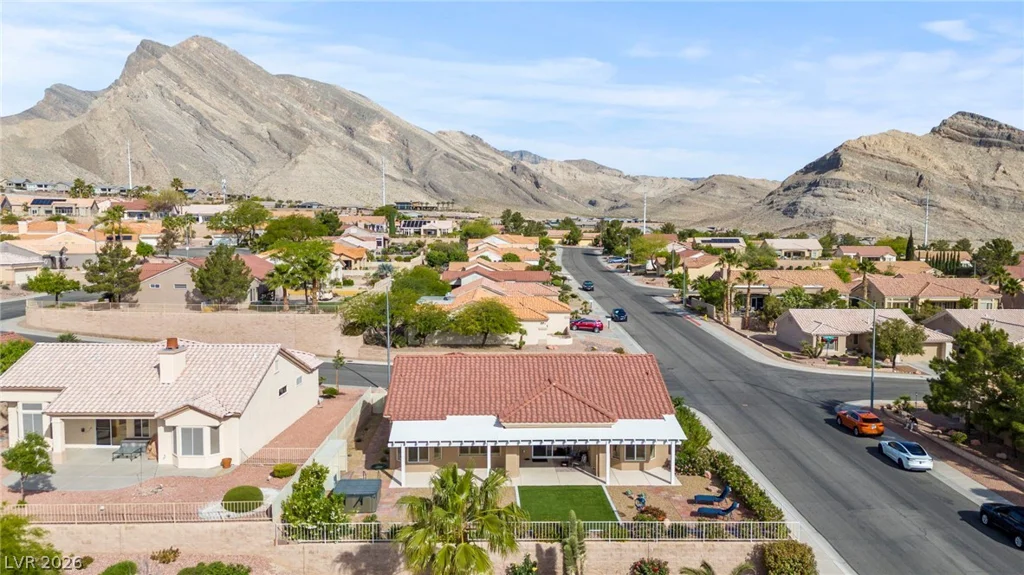 2736 Darby Falls, Las Vegas, NV 89134