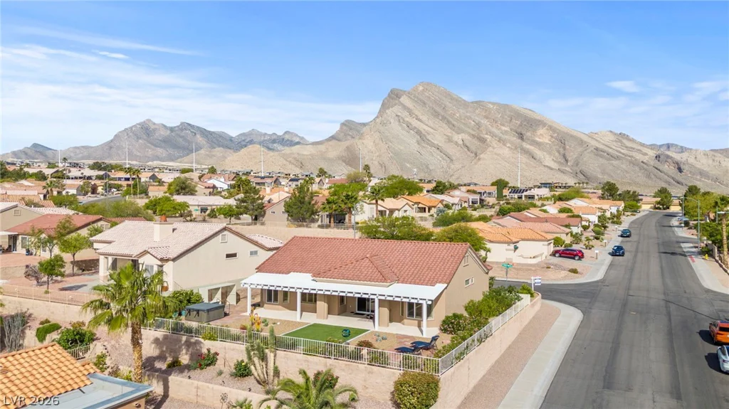 2736 Darby Falls, Las Vegas, NV 89134