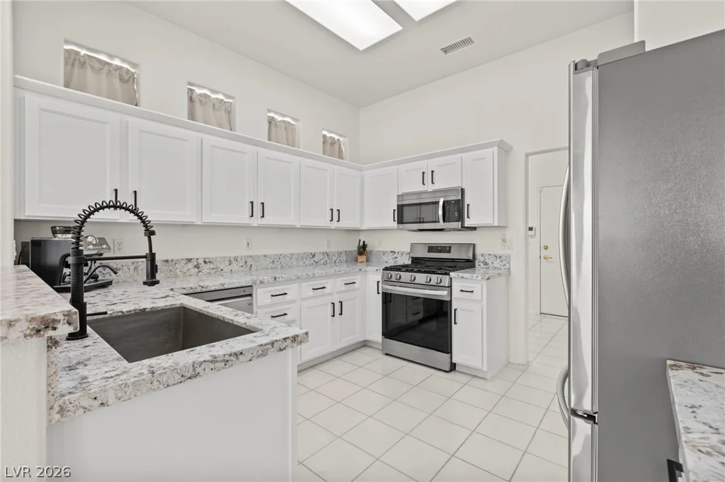 2736 Darby Falls, Las Vegas, NV 89134