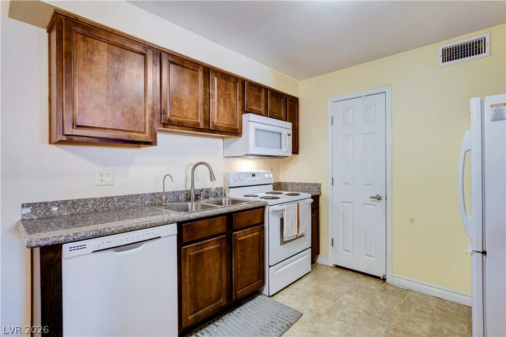 2451 Rainbow, Las Vegas, NV 89108