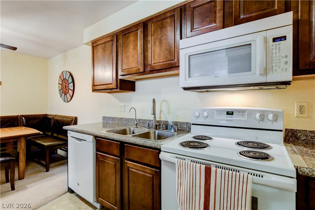 2451 Rainbow, Las Vegas, NV 89108