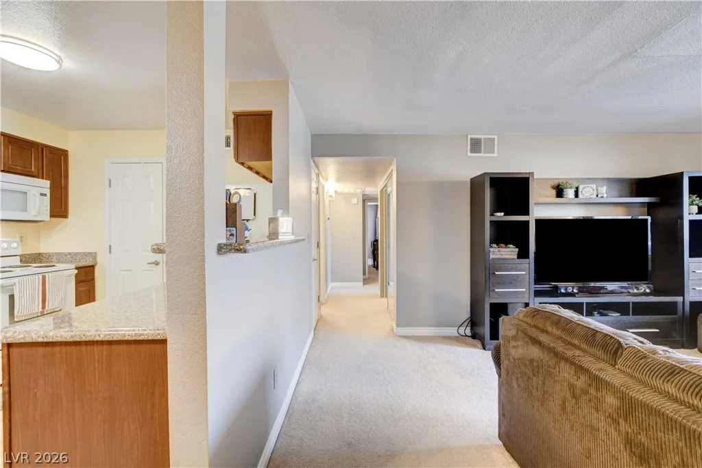 2451 Rainbow, Las Vegas, NV 89108