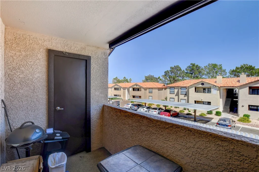 2451 Rainbow, Las Vegas, NV 89108