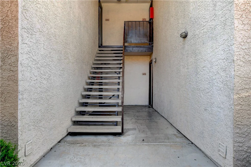 2451 Rainbow, Las Vegas, NV 89108