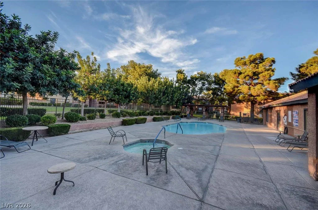 2451 Rainbow, Las Vegas, NV 89108