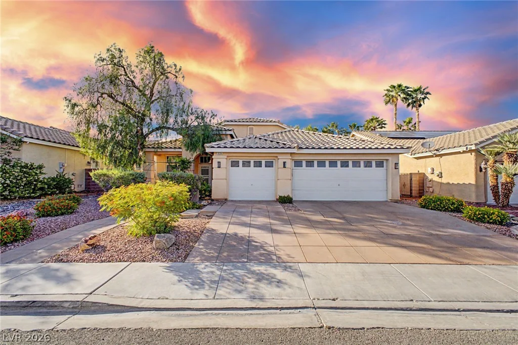 1036 Coldwater Falls, Las Vegas, NV 89123