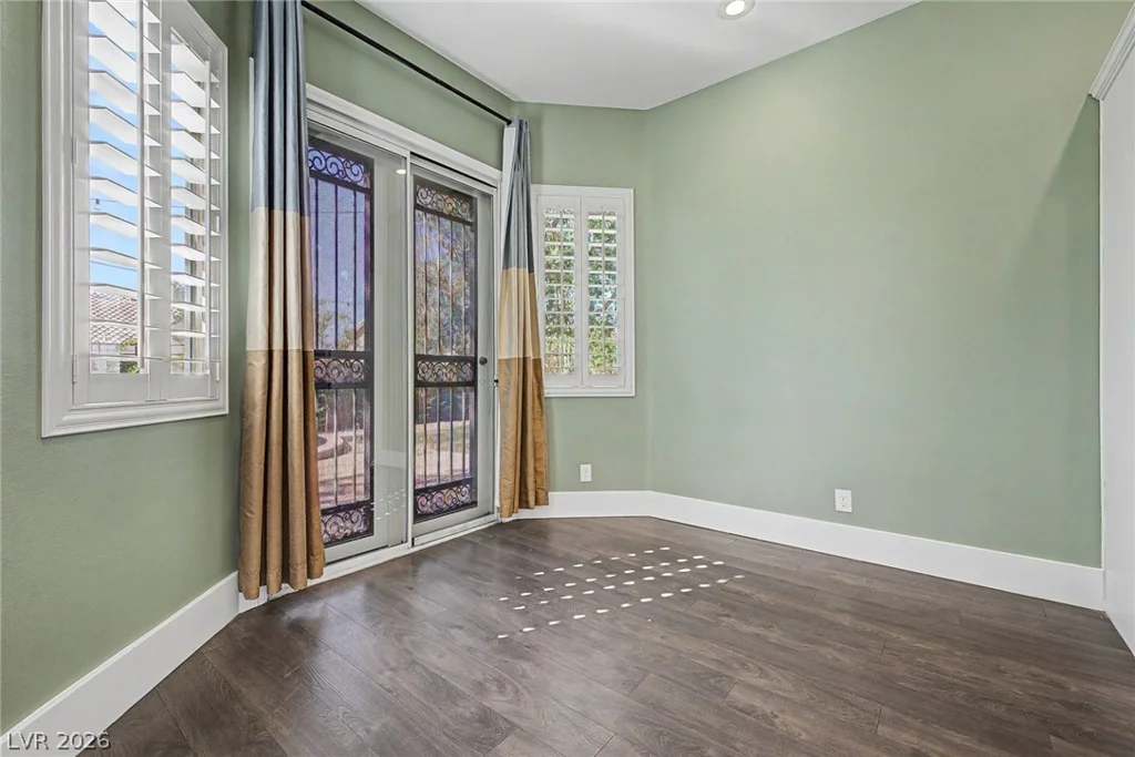 1036 Coldwater Falls, Las Vegas, NV 89123