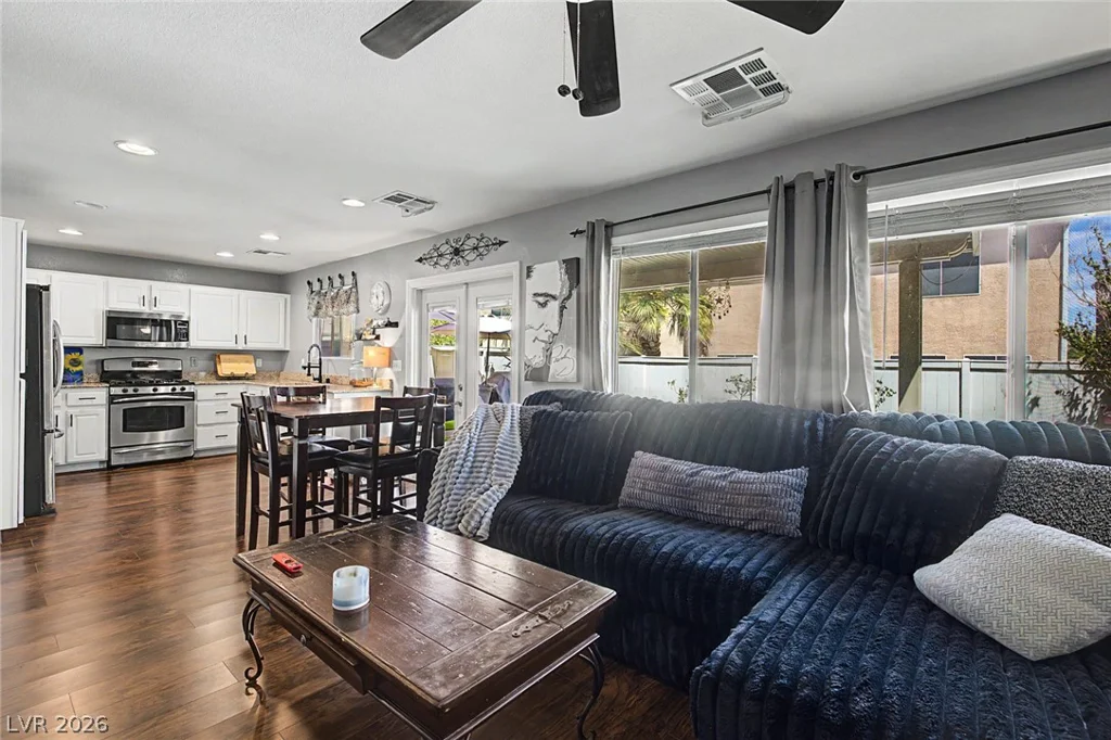 8342 Fort Hallock, Las Vegas, NV 89131