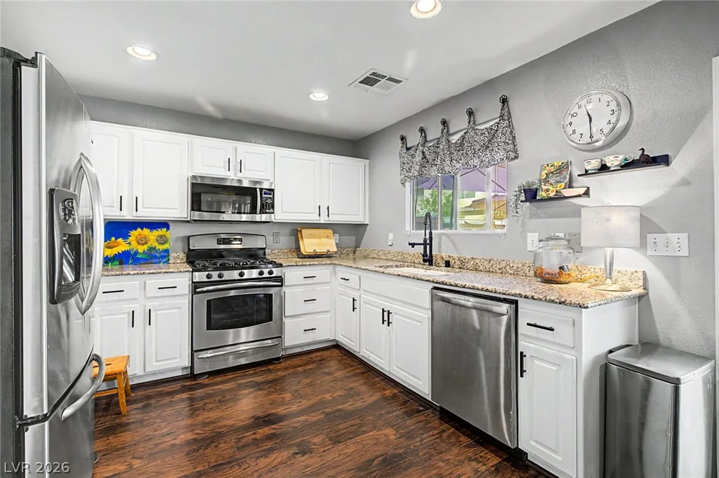 8342 Fort Hallock, Las Vegas, NV 89131