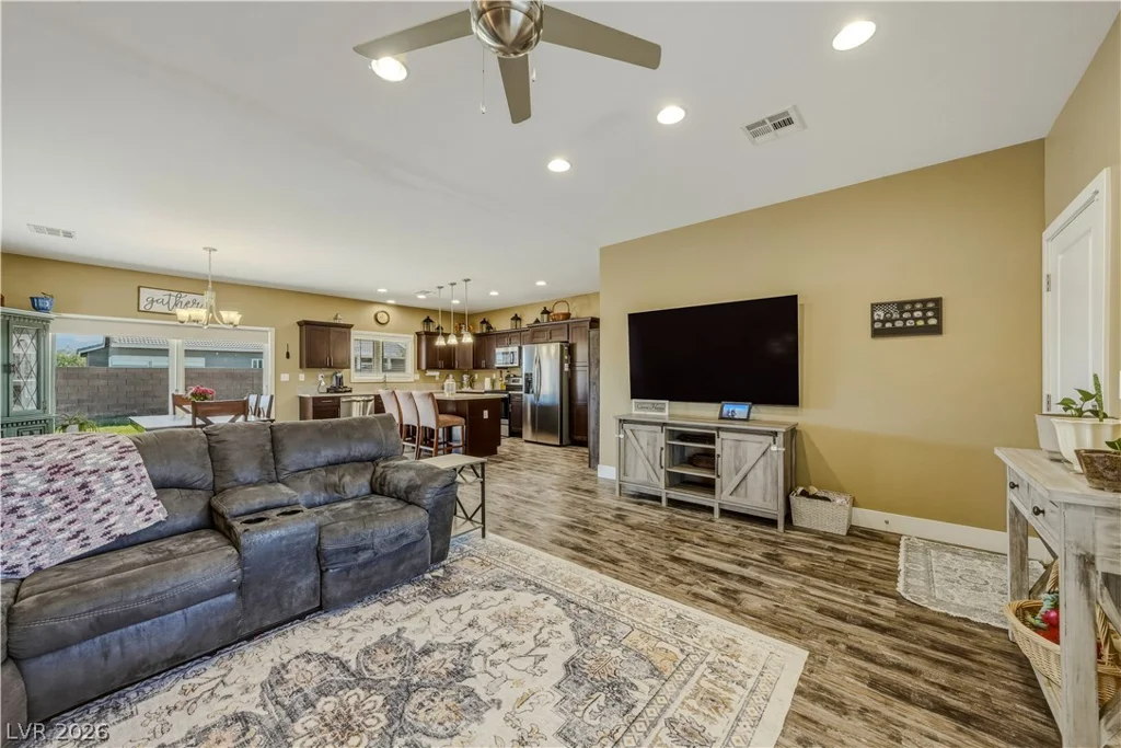 91 Weeping Willow, Pahrump, NV 89048