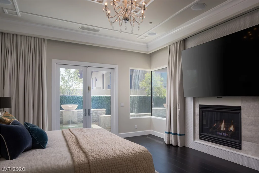 72 Wildwing, Las Vegas, NV 89135