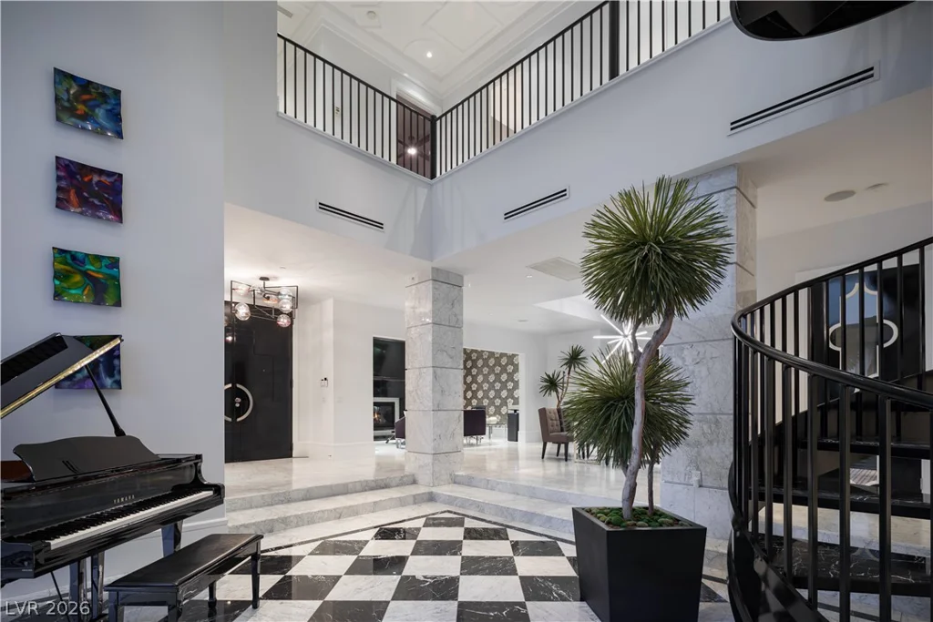 72 Wildwing, Las Vegas, NV 89135