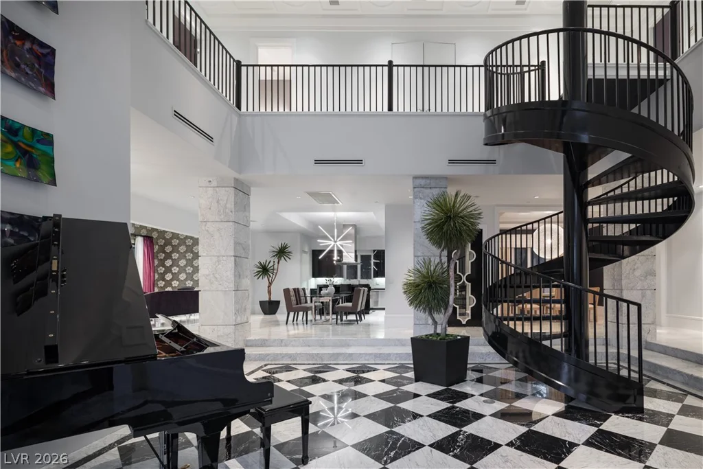 72 Wildwing, Las Vegas, NV 89135