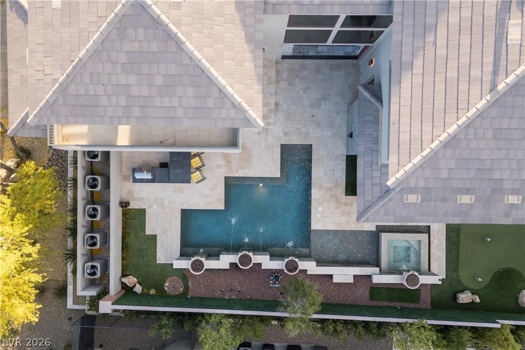 72 Wildwing, Las Vegas, NV 89135