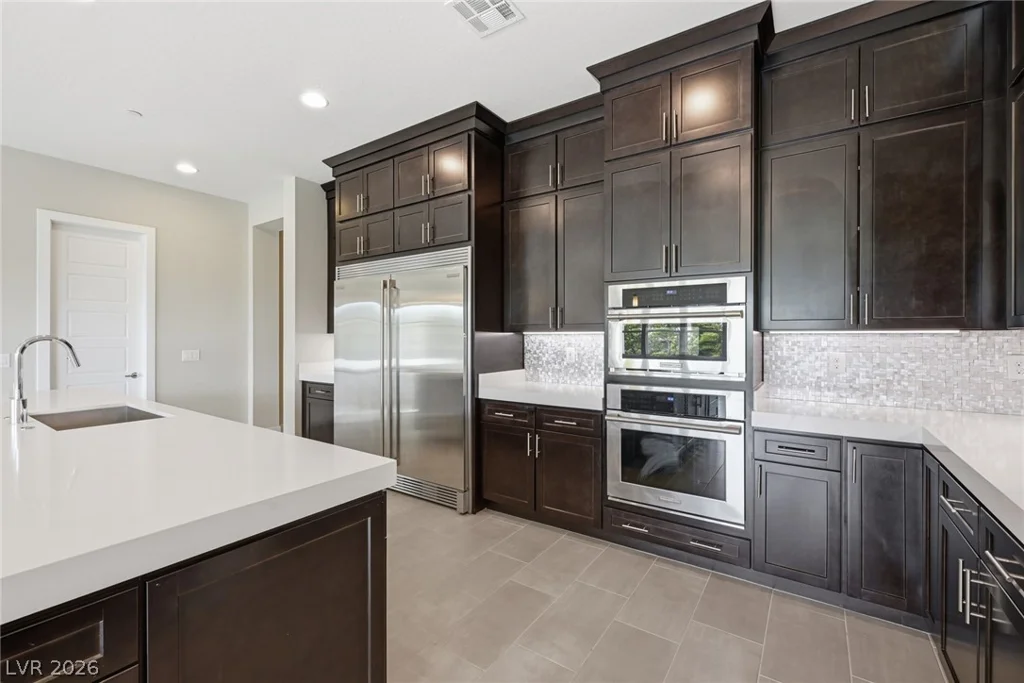 6130 Pebble Glen Court, Las Vegas, NV 89149