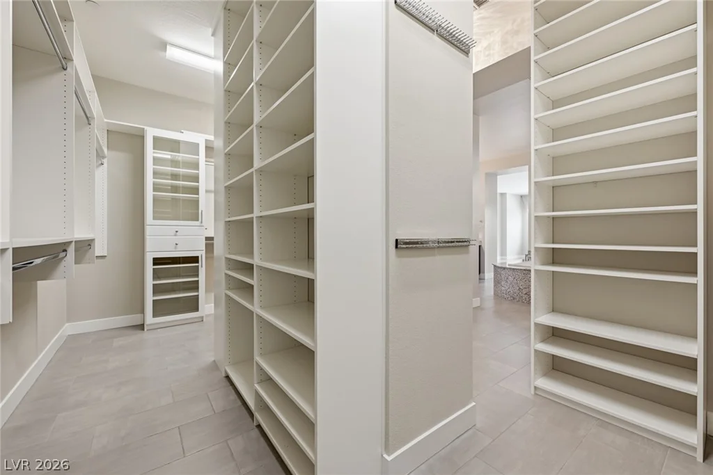 6130 Pebble Glen Court, Las Vegas, NV 89149