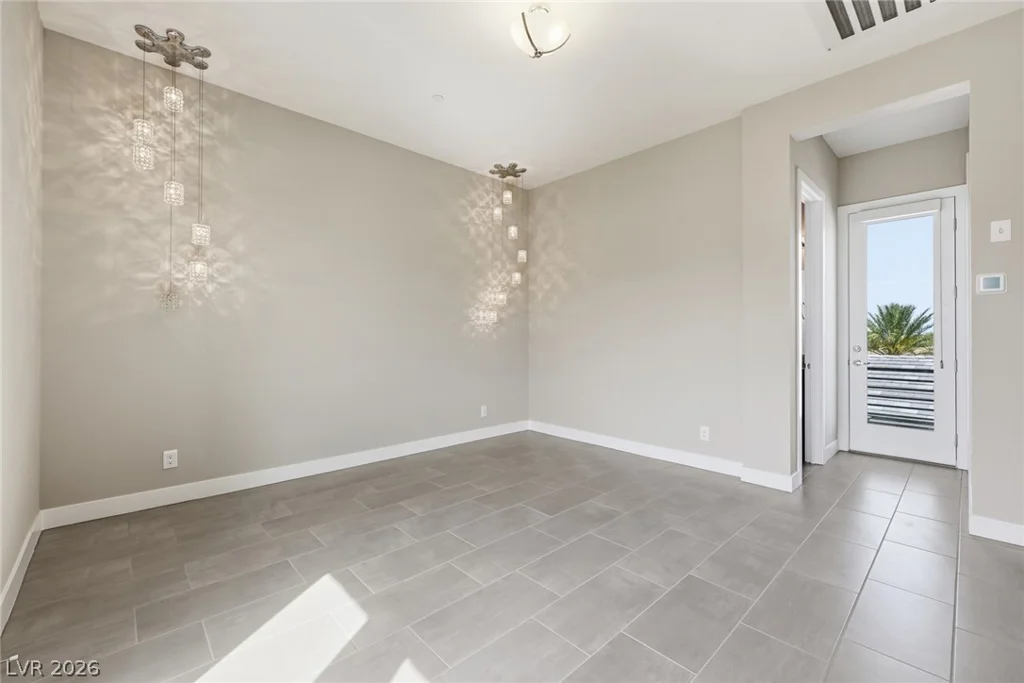6130 Pebble Glen Court, Las Vegas, NV 89149