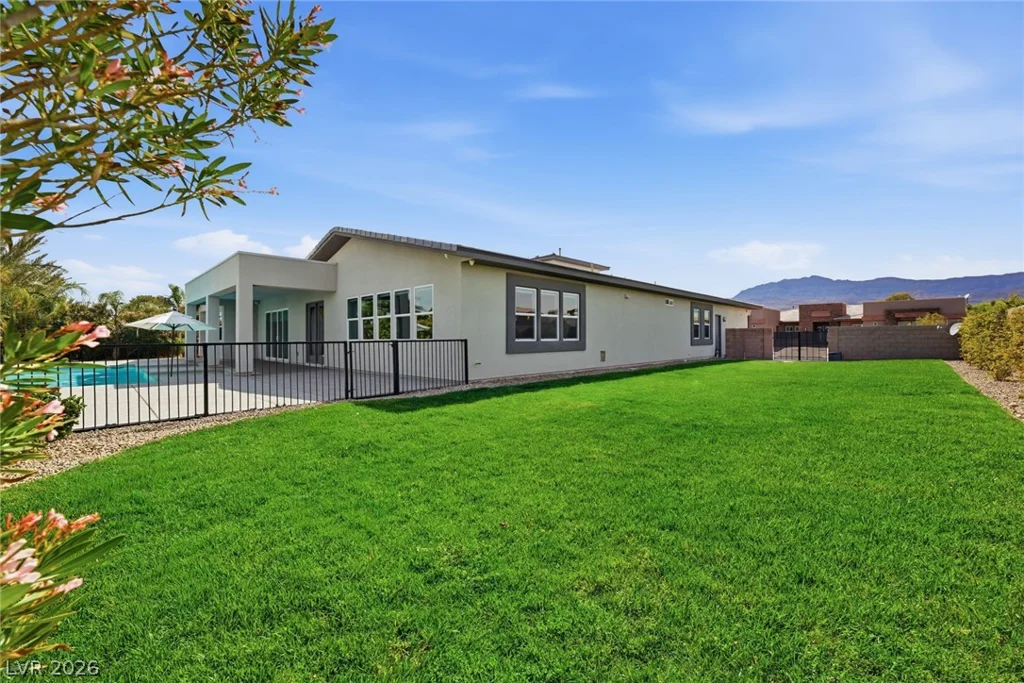 6130 Pebble Glen Court, Las Vegas, NV 89149