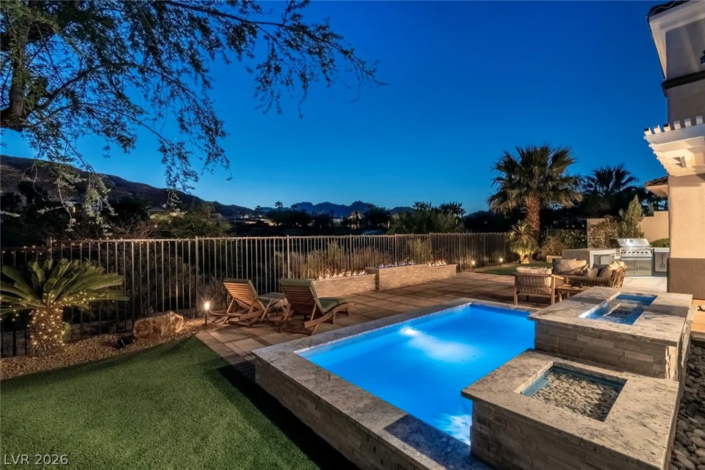 2587 Turtle Head Peak, Las Vegas, NV 89135