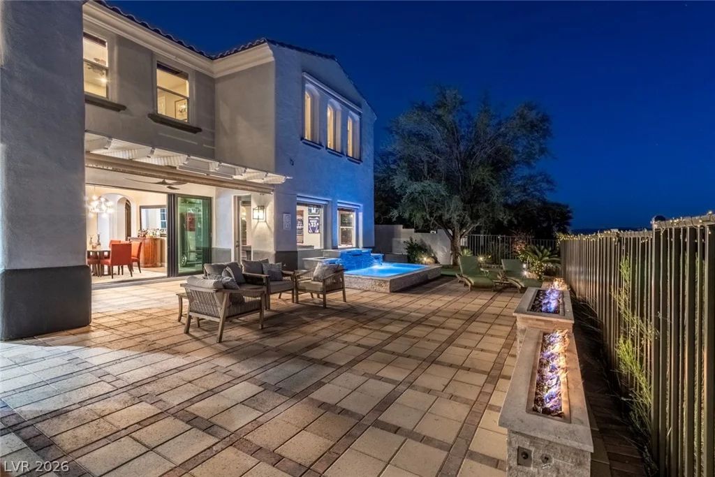 2587 Turtle Head Peak, Las Vegas, NV 89135