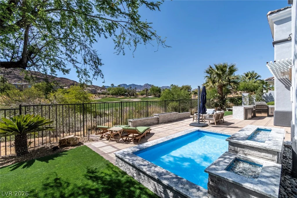 2587 Turtle Head Peak, Las Vegas, NV 89135