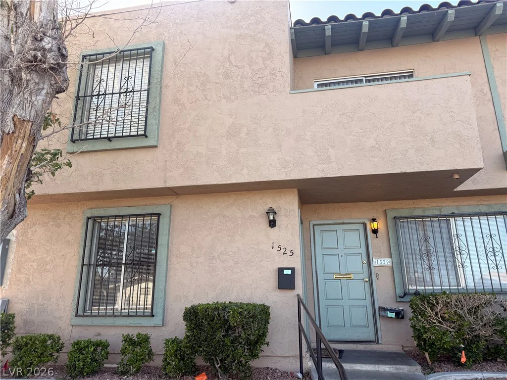 1525 Saylor, Las Vegas, NV 89108