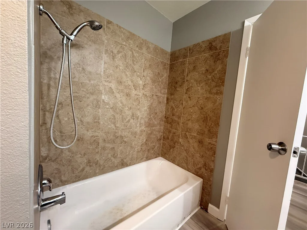 1525 Saylor, Las Vegas, NV 89108