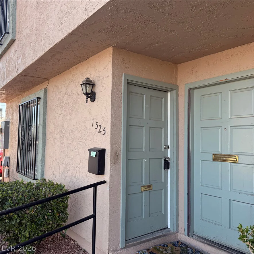 1525 Saylor, Las Vegas, NV 89108