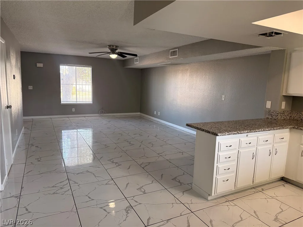 1525 Saylor, Las Vegas, NV 89108
