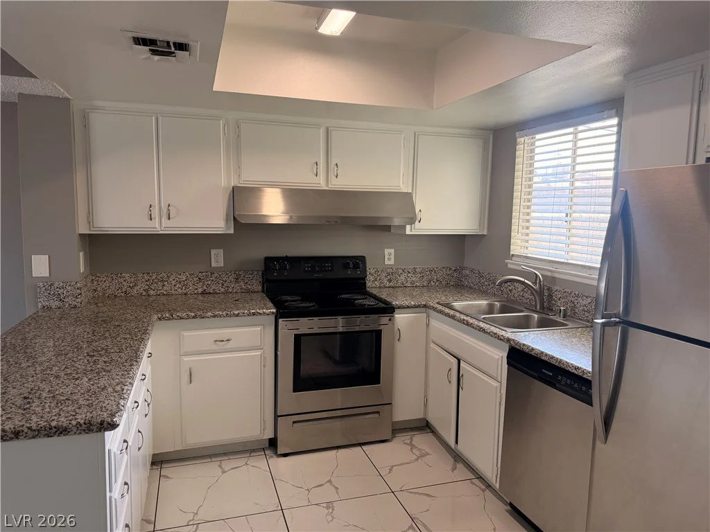 1525 Saylor, Las Vegas, NV 89108