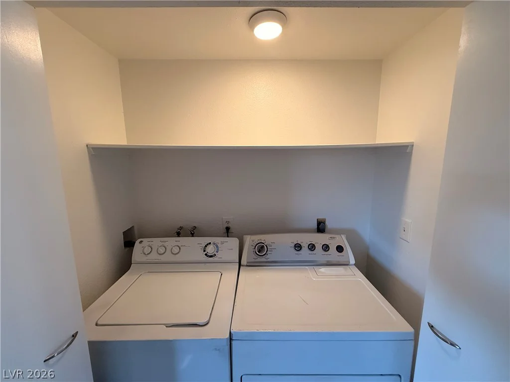 1525 Saylor, Las Vegas, NV 89108