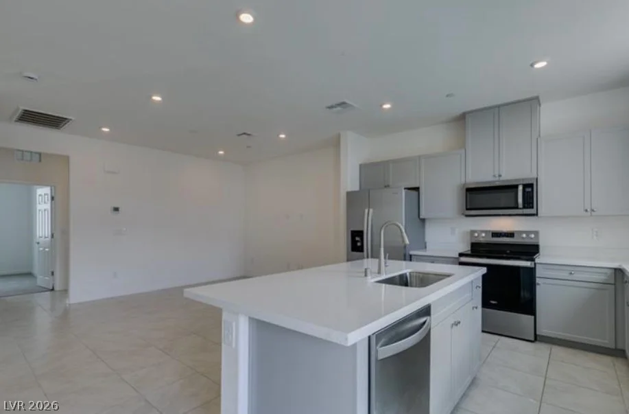 5639 Beguiling Falls, Las Vegas, NV 89148