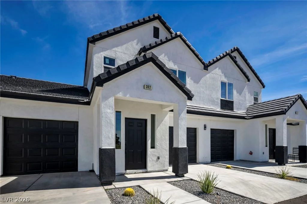 382 Erin, Pahrump, NV 89048