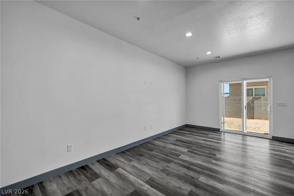 382 Erin, Pahrump, NV 89048