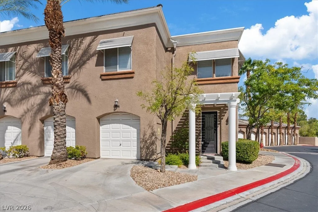 805 Dana Hills, Las Vegas, NV 89134