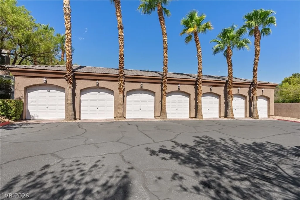 805 Dana Hills, Las Vegas, NV 89134