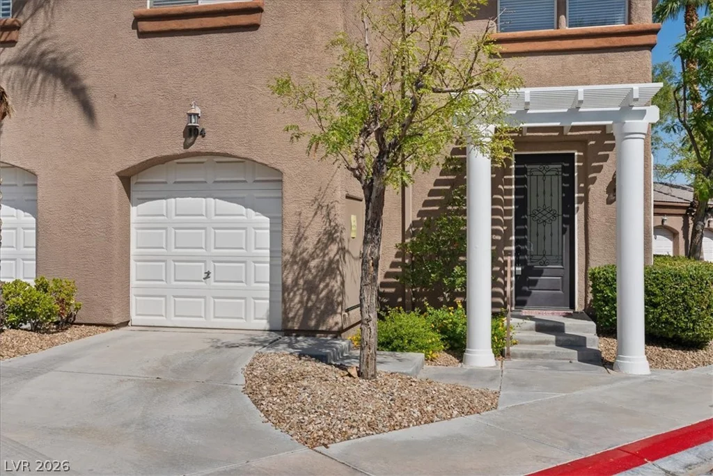 805 Dana Hills, Las Vegas, NV 89134
