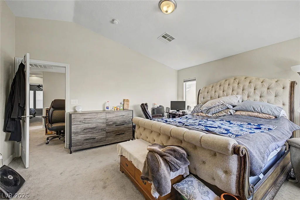 10536 Laurelwood Lake, Las Vegas, NV 89166