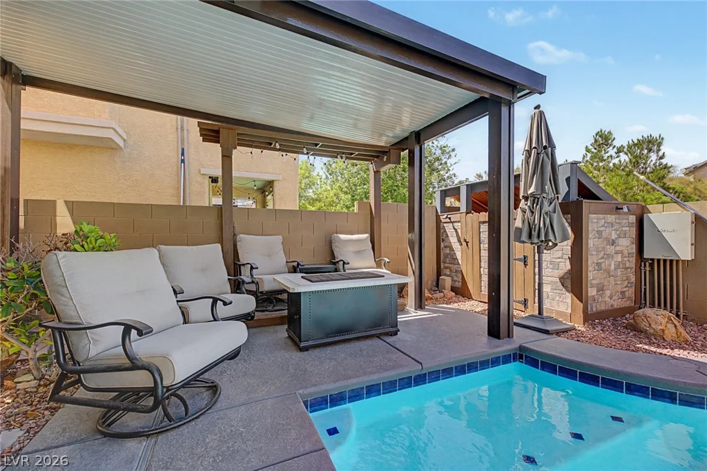 10536 Laurelwood Lake, Las Vegas, NV 89166