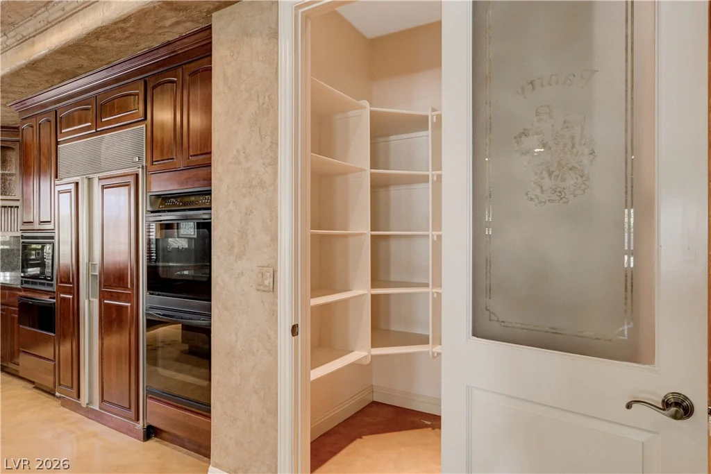 9625 Grand Isle, Las Vegas, NV 89144