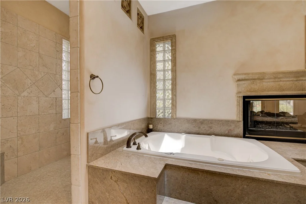 9625 Grand Isle, Las Vegas, NV 89144