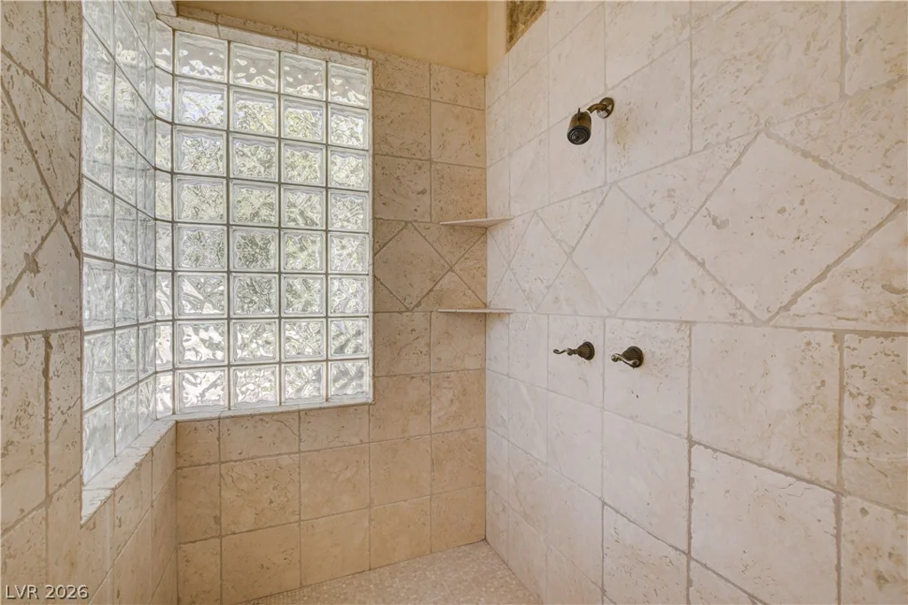 9625 Grand Isle, Las Vegas, NV 89144