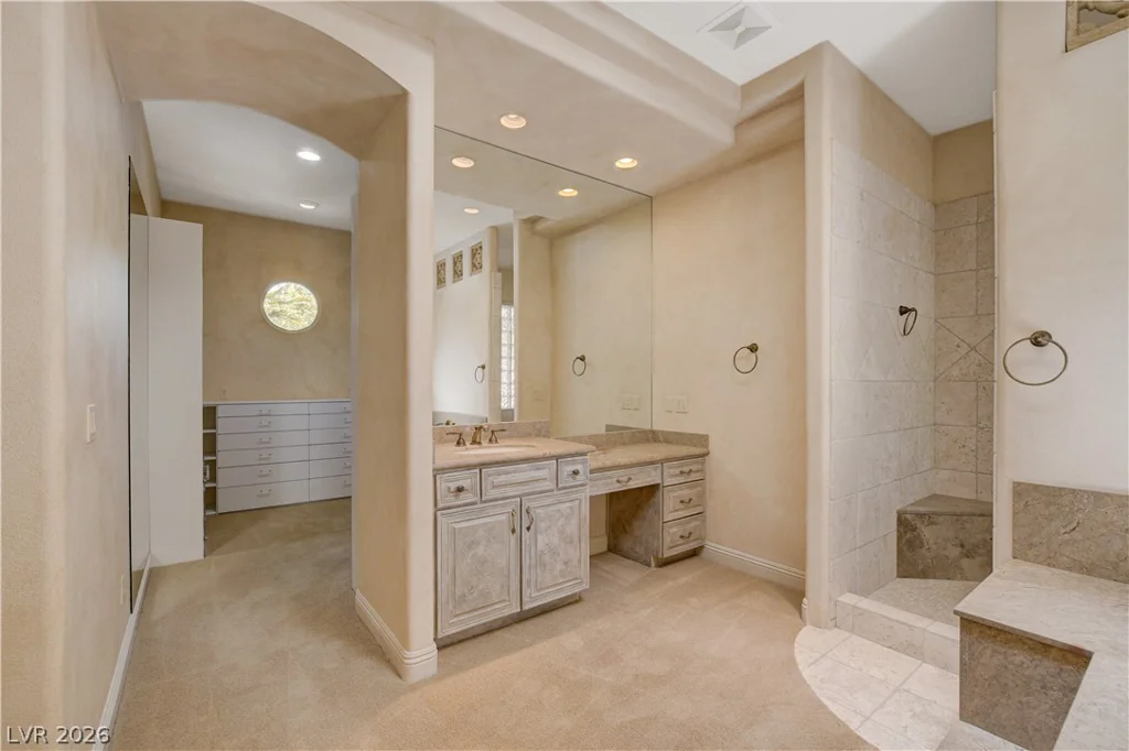 9625 Grand Isle, Las Vegas, NV 89144