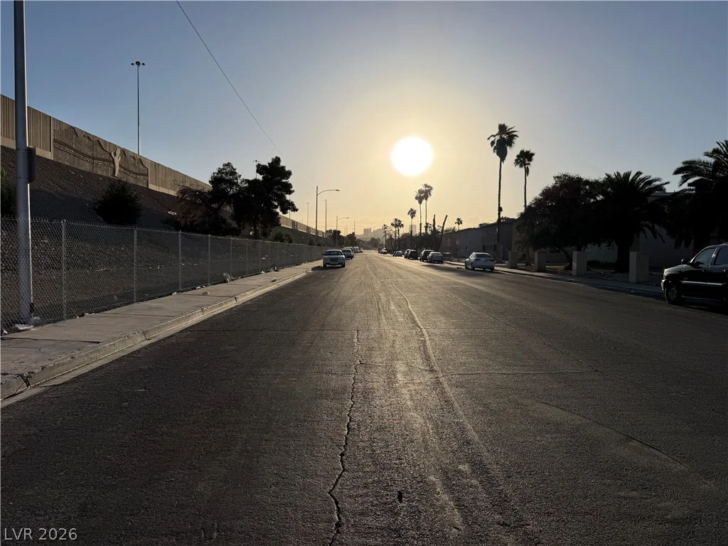 2937 Elm, Las Vegas, NV 89101