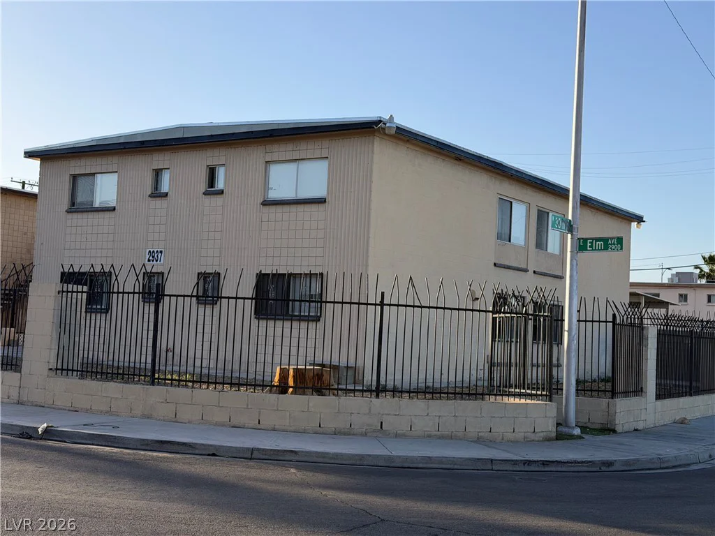 2937 Elm, Las Vegas, NV 89101