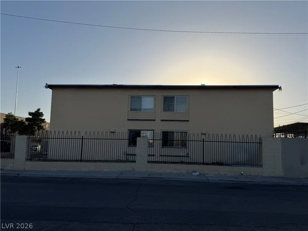 2937 Elm, Las Vegas, NV 89101