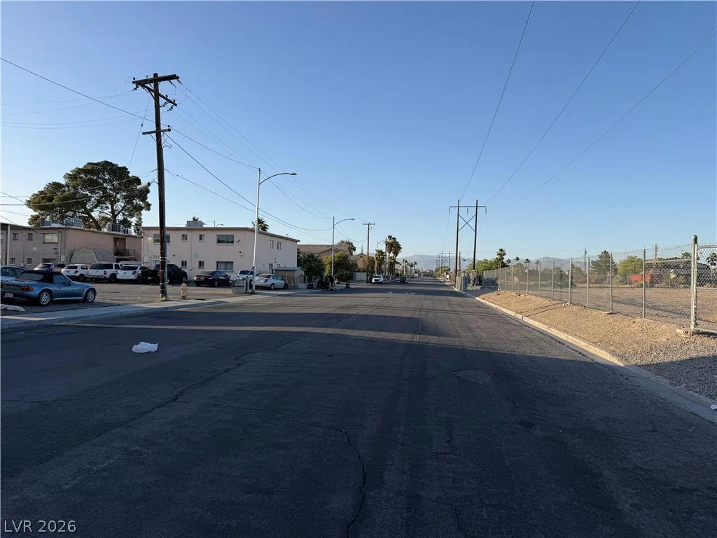 2937 Elm, Las Vegas, NV 89101