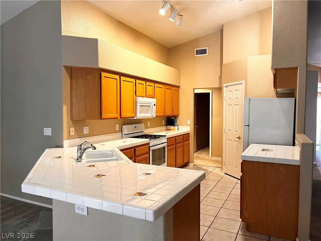 5201 Backwoodsman, Las Vegas, NV 89130