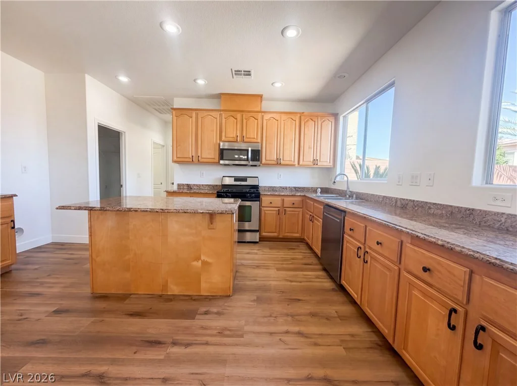 6224 Silver Edge, North Las Vegas, NV 89031